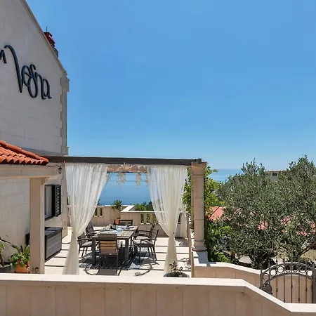 Vesna With Heated Pool * Makarska