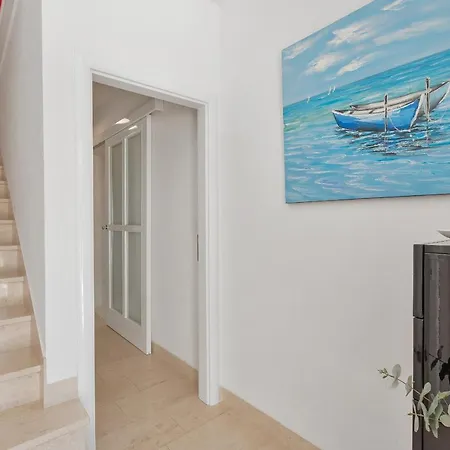 Vesna With Heated Pool Villa *