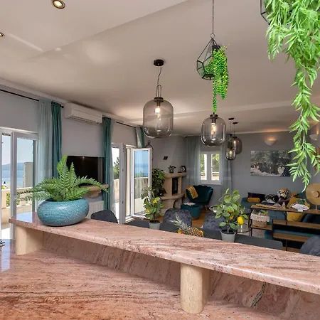 Vesna With Heated Pool Villa Makarska