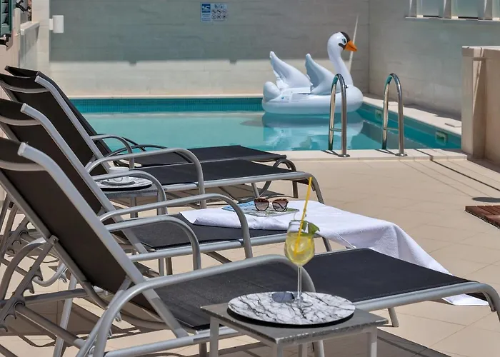 וילה Vesna With Heated Pool מאקרסקה