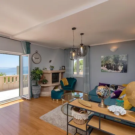 Vesna With Heated Pool